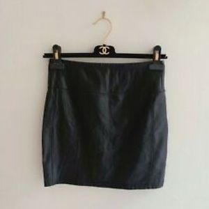 ARITZIA WILFRED FREE MINI SKIRT BLACK SUEDE